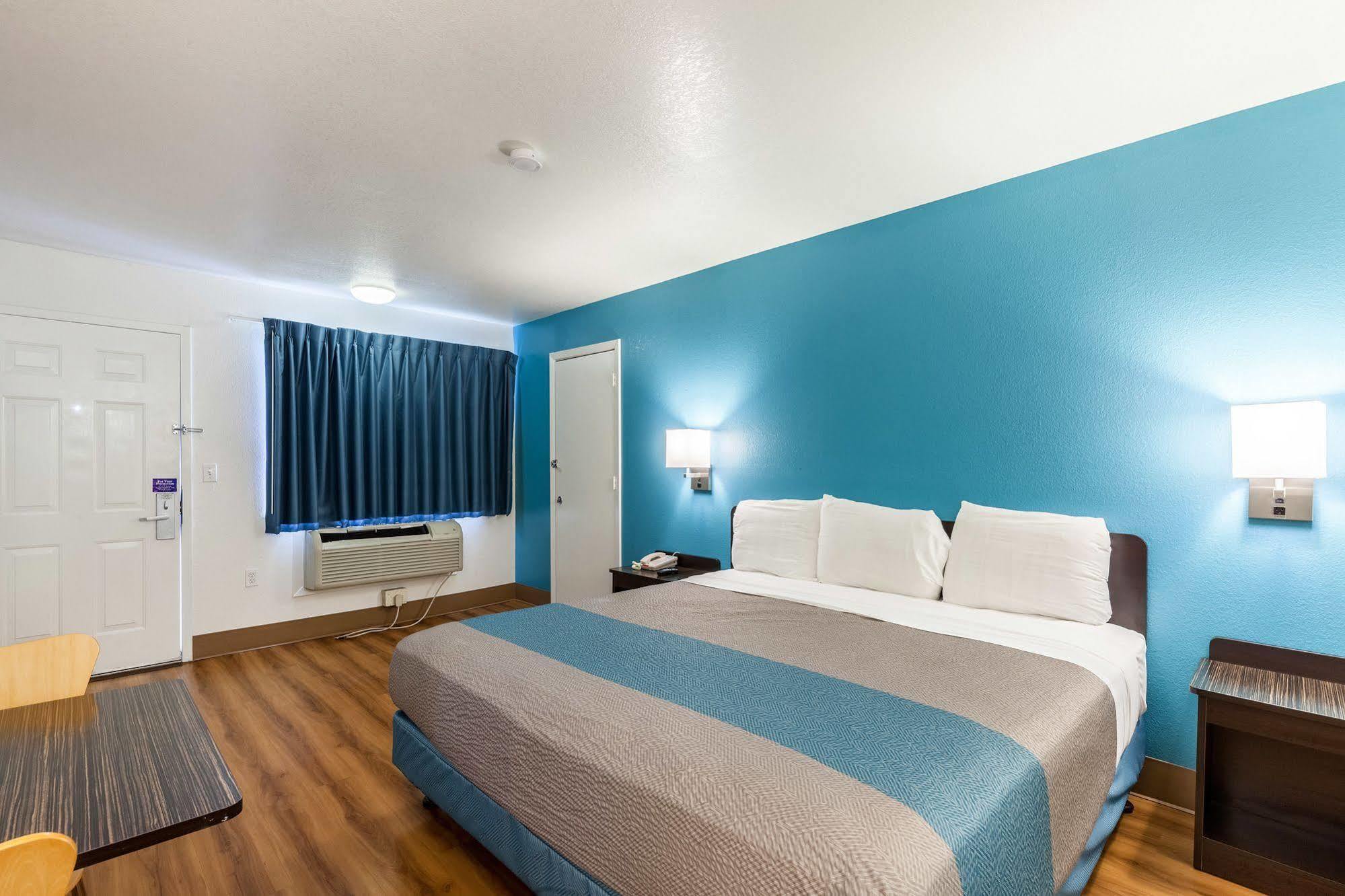 Motel 6-Webster, Tx - Houston - Nasa Lake Exteriör bild